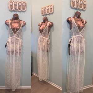 Swimwear Cover up / forever 21